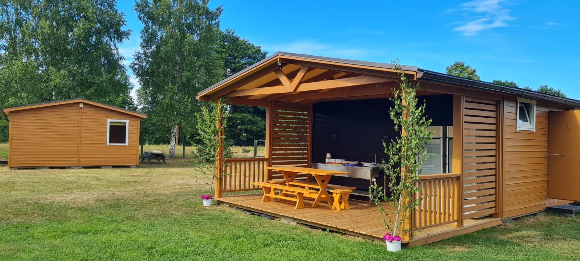 Kempings Stieres Un Majas Virtuve Upesgriva Exterior photo